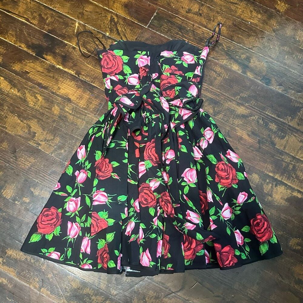 Betsey Johnson pink & red roses pinup girl fit & flare dress - Picture 5 of 6